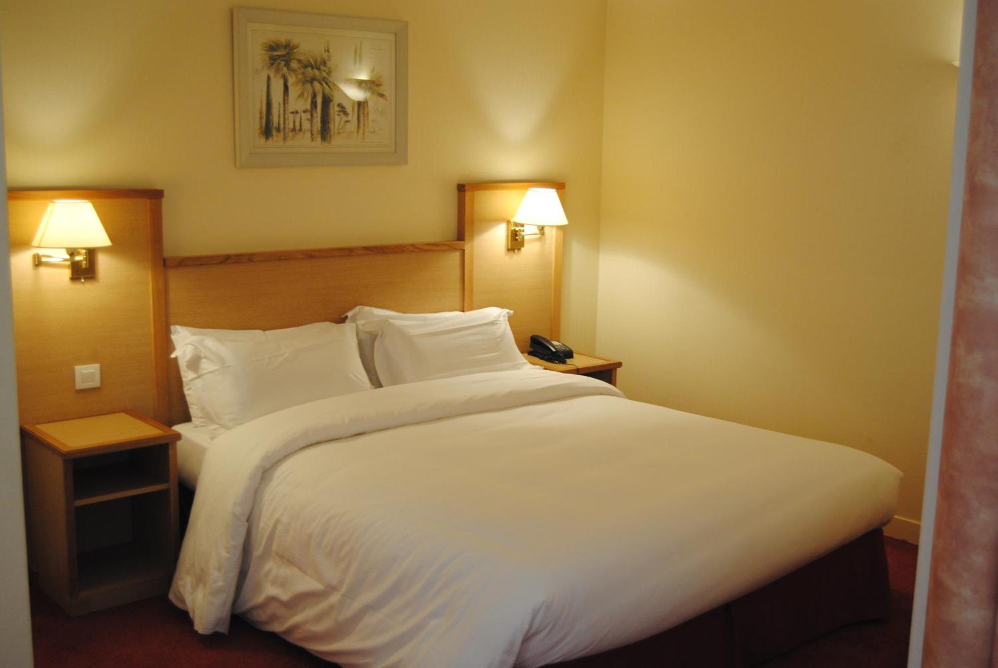 Résidence du Grand Hôtel Le Plessis-Robinson Esterno foto